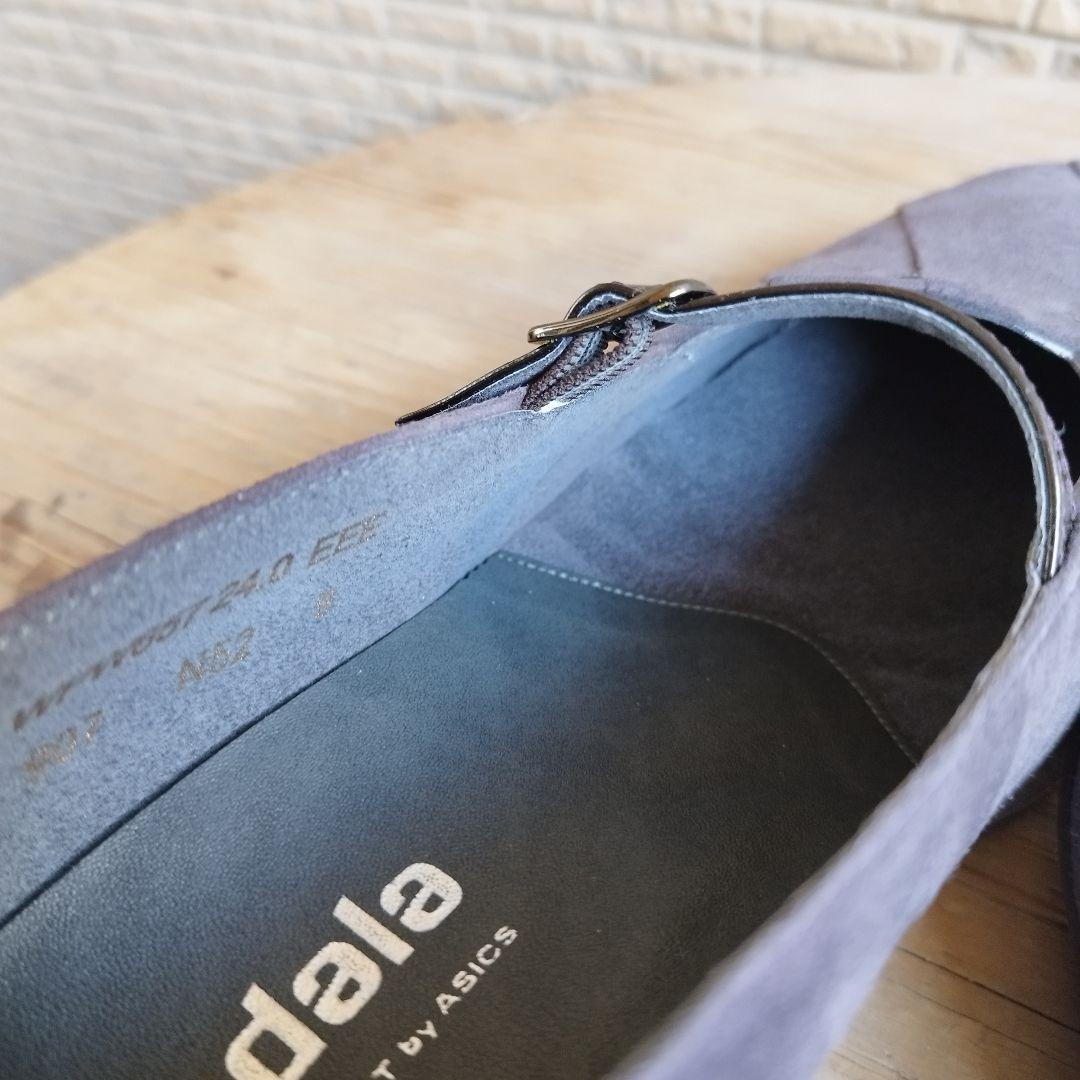 【新品タグ付】ペダラ 日本製 3E ストラップ パンプス 24cm スエード