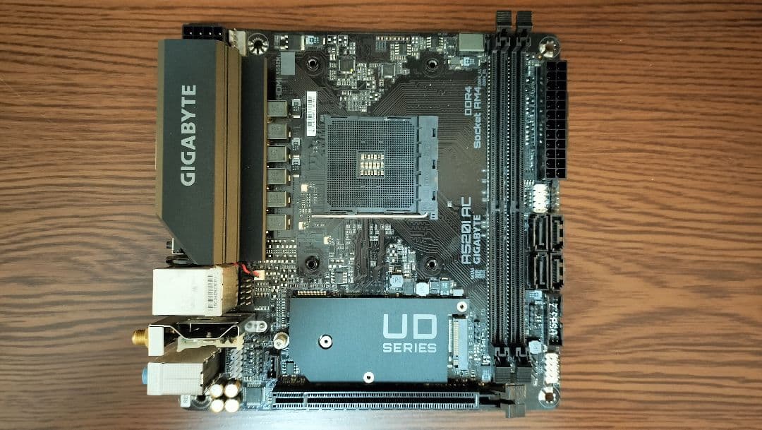 GIGABYTE A520I AC マザーボード mini ITX