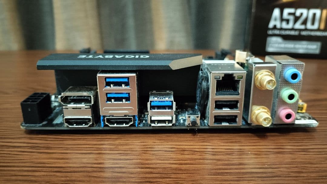 GIGABYTE A520I AC マザーボード mini ITX