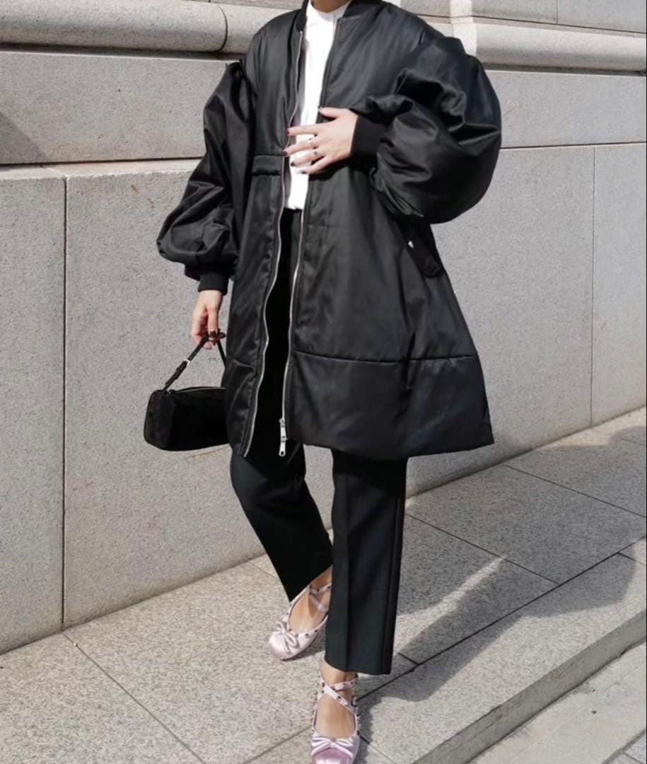 【週末限定値下】machatt トップサーモフォルムコート　中綿　ブラック