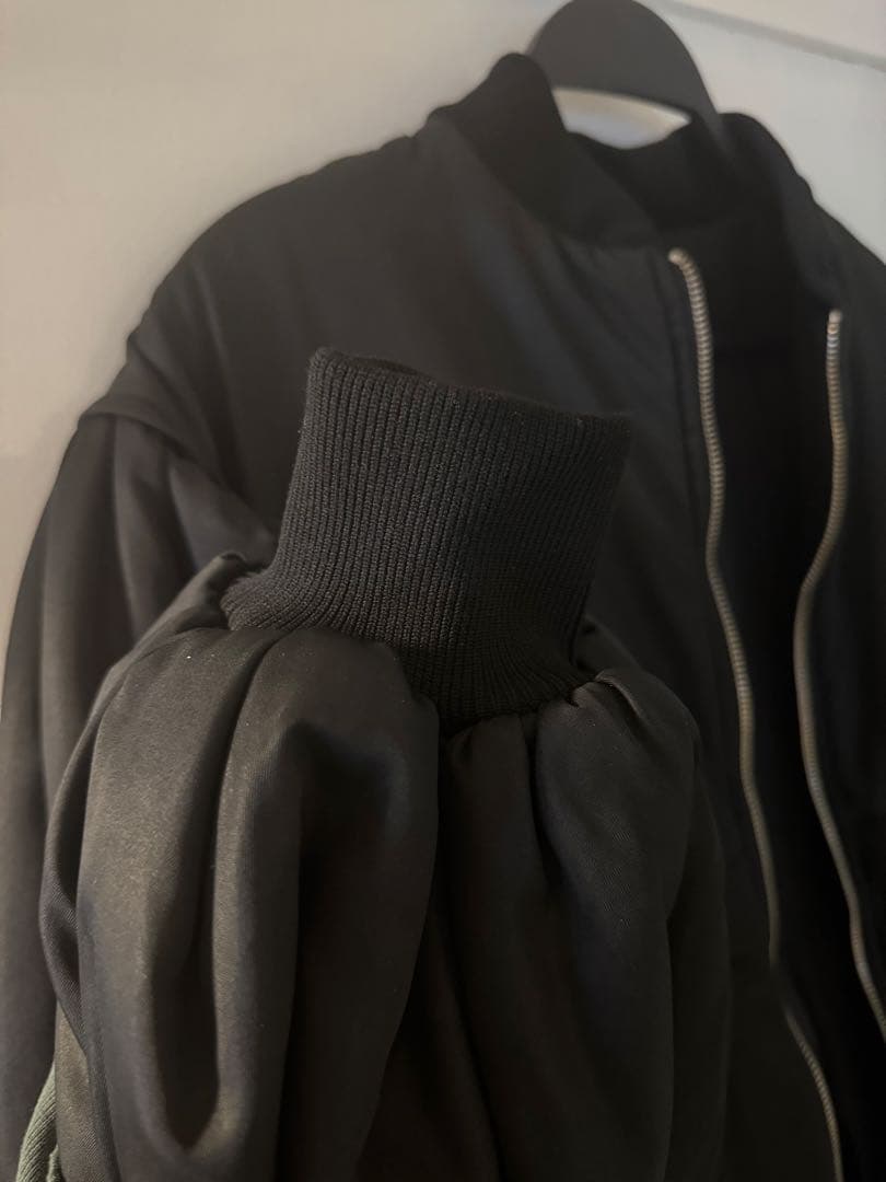 【週末限定値下】machatt トップサーモフォルムコート　中綿　ブラック