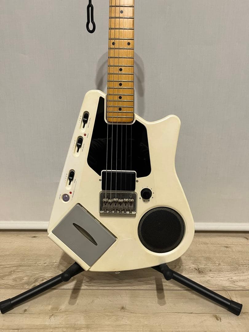 CASIO EG-5 エレキング アンプスピーカー内臓 エレキギター ホワイト