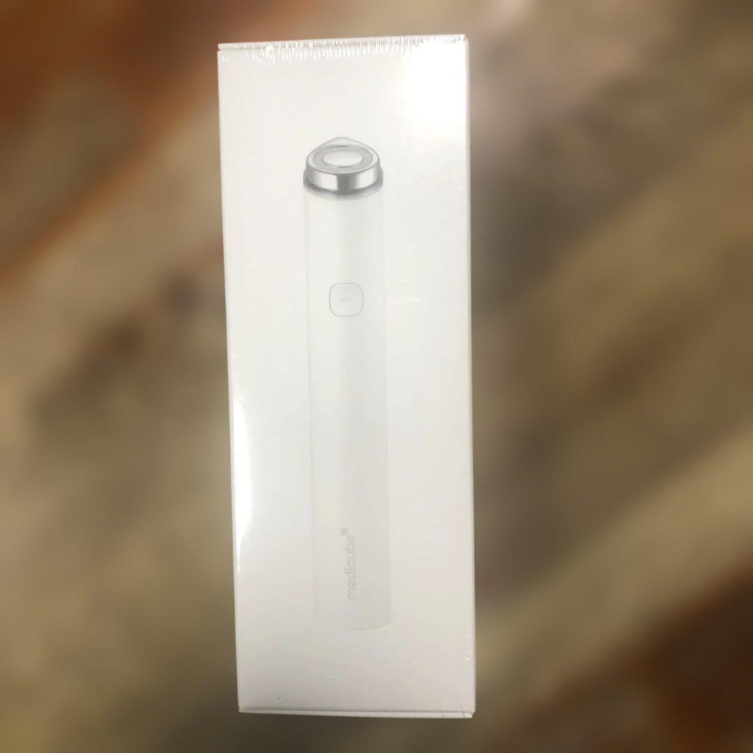 【新品未開封】メディキューブ　AGE-R ブースタープロミニ　 ホワイト　美顔器