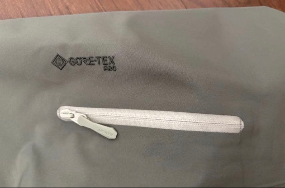 ter様　ARC'TERYX Alpha SV GTX Pro S