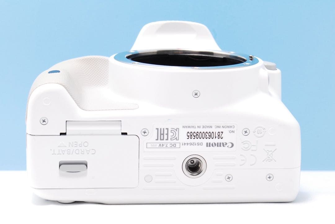 【ショット数少ない】Canon Kiss x7 ホワイト 手ぶれ補正 初心者