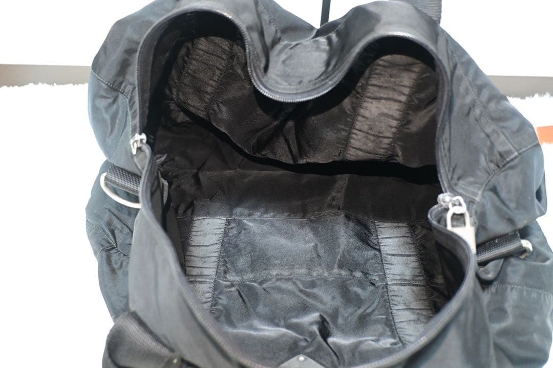 ぽ*た様 良品✨プラダ　ナイロン　ボストンバッグ　手提げ　大容量　旅行用