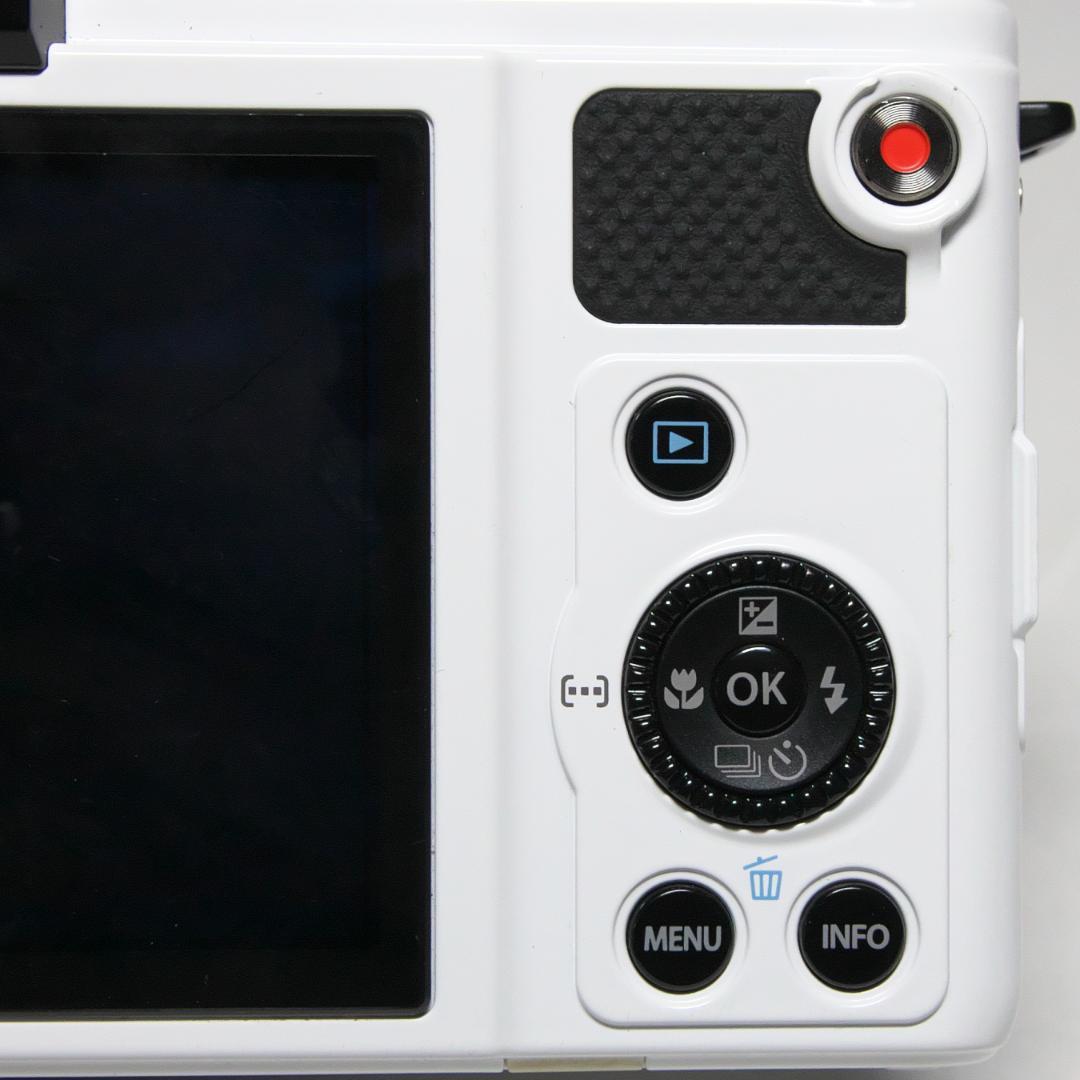 【訳あり】OLYMPUS デジタルカメラ XZ-1 ホワイト 自動開閉キャップ付