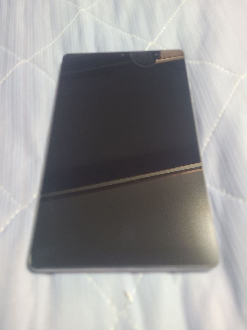 美品　NEC LAVIE Tab T8 シルバー