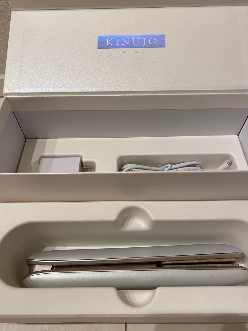 KINUJO ストレートヘアアイロン コードレス