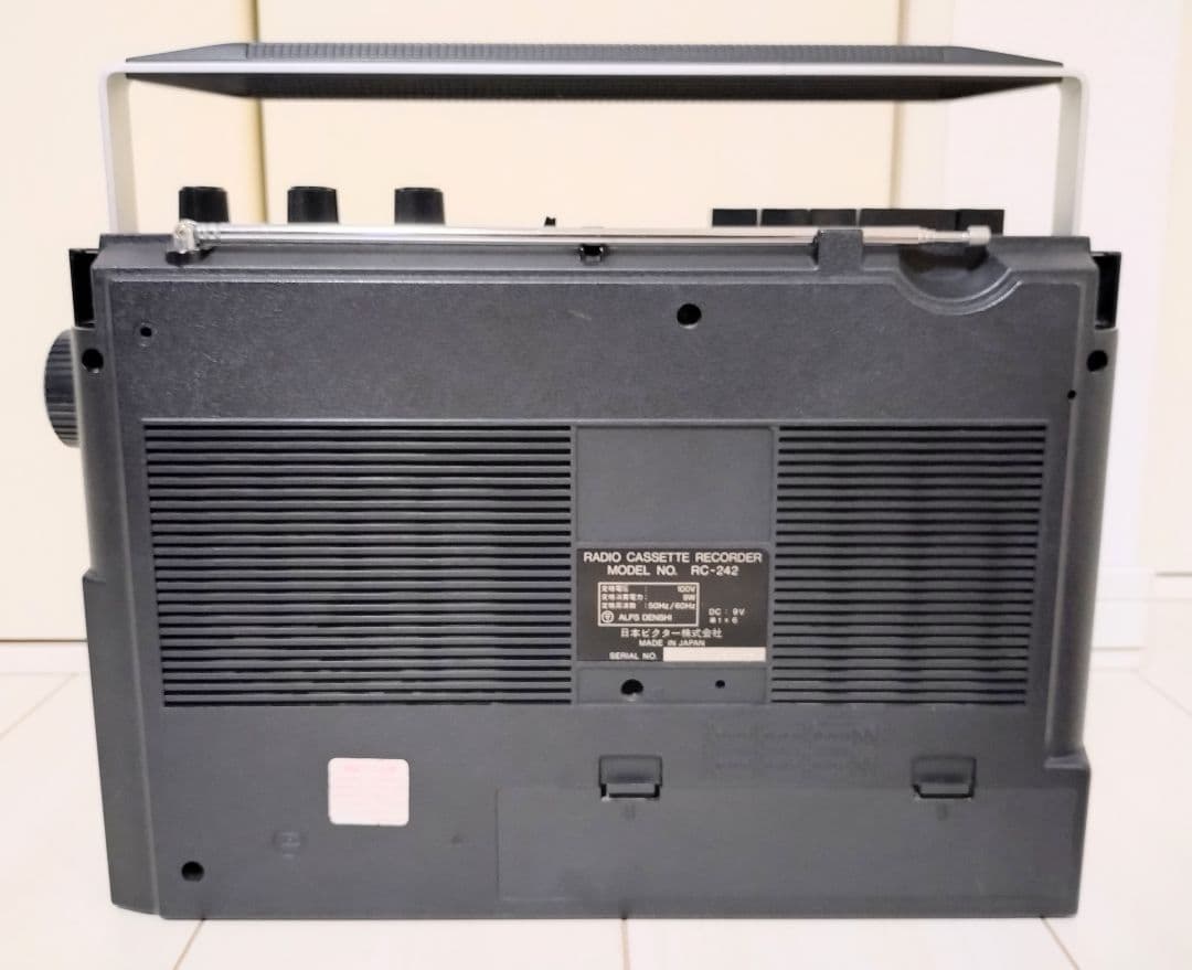 希少レトロ Victor カセットレコーダー付 ラジオ RC-242