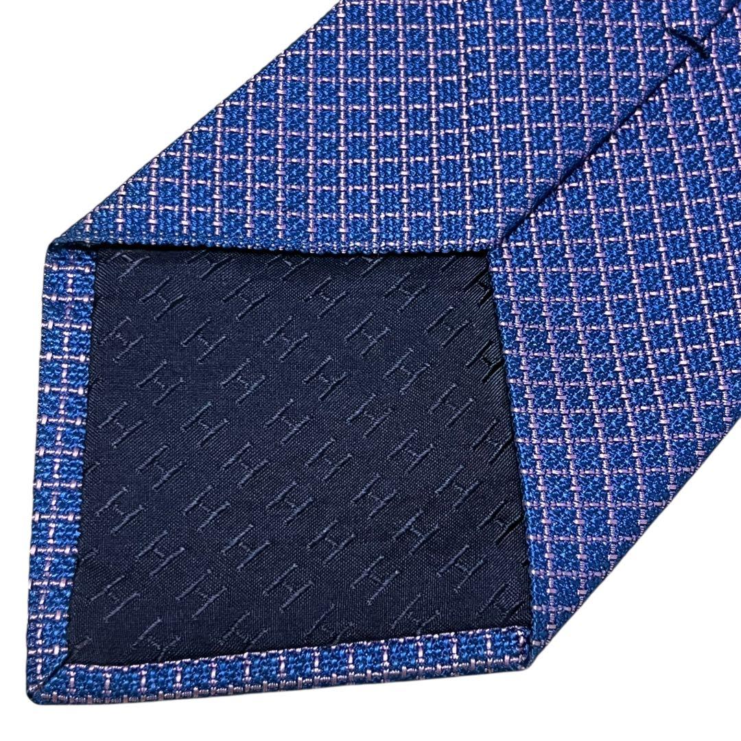 HERMES エルメス　高級ネクタイ　ジャガード織　ブルー　総柄　剣裏H柄