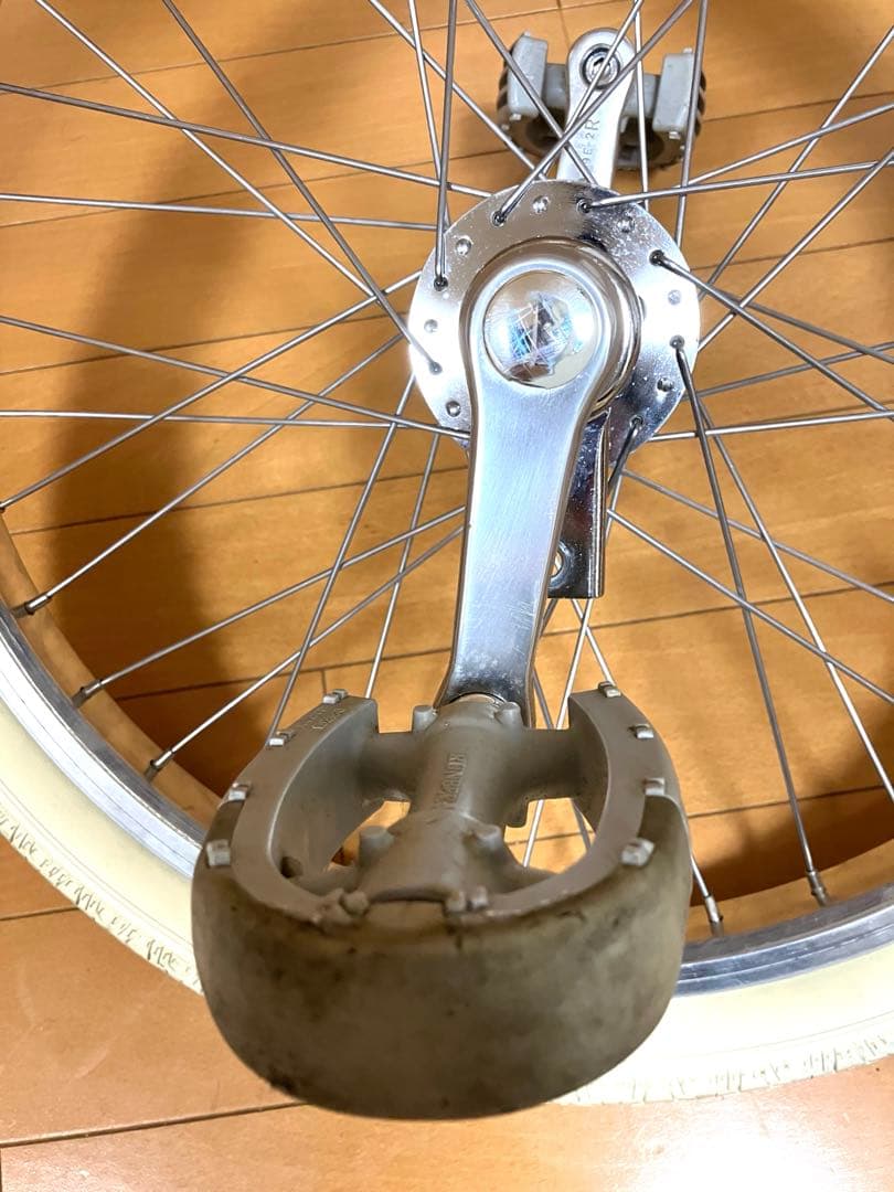 競技用一輪車　アルミホイール　サドル　アルミクランク