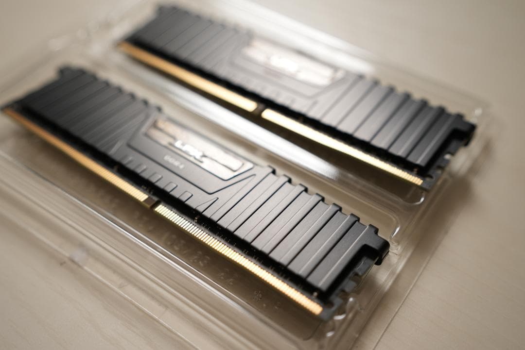 CORSAIR DDR4-3200MHz 2022限定モデル 16GB×2枚