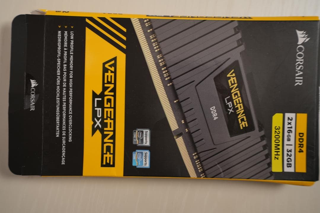 CORSAIR DDR4-3200MHz 2022限定モデル 16GB×2枚