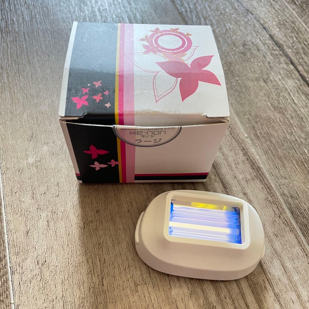 ケノン 脱毛器 ブラック 眉毛脱毛器付き カートリッジ3個付き KE-NON