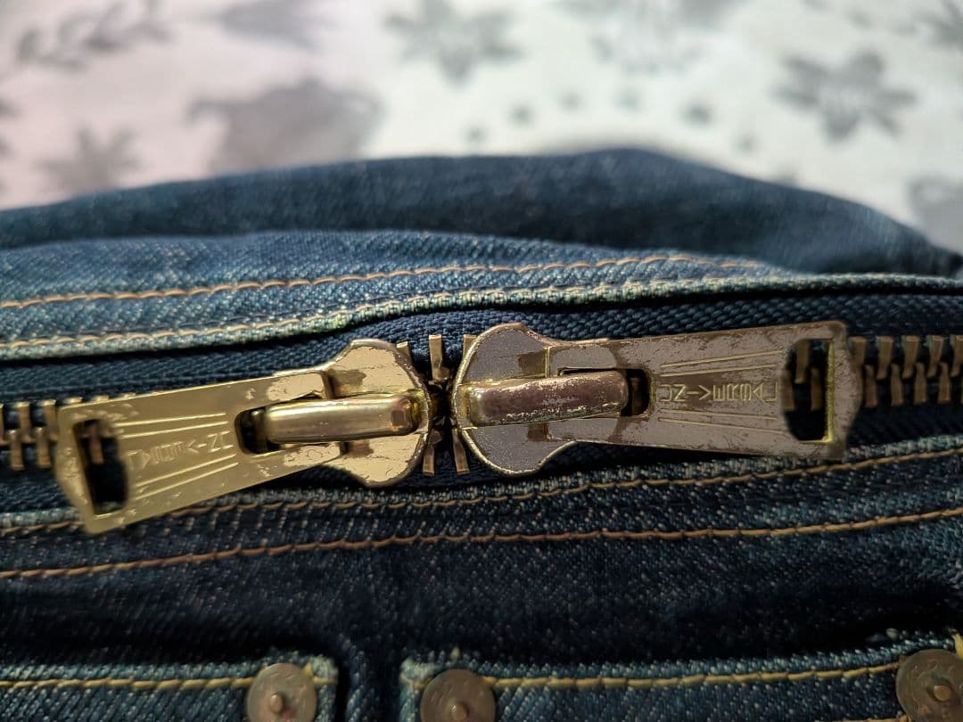 えびす　EVISU　ボディーバッグ　ウエストバッグ かもめマーク総刺繍　超レア