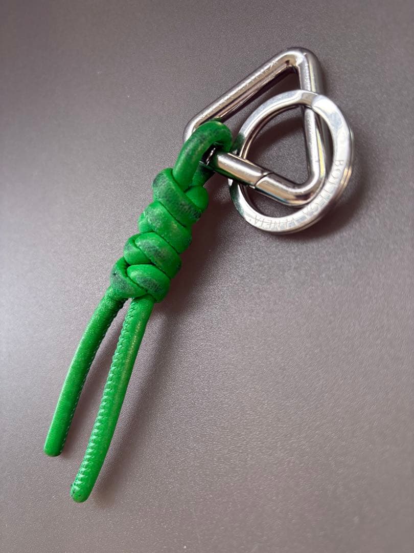 Bottega Veneta トライアングル キーリング <No.819>