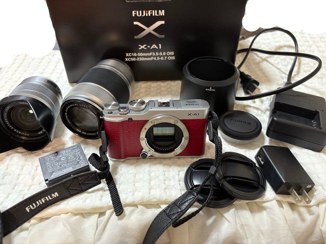 デジタルカメラ FUJIFILM X-A1 +XC16-50&XC50-230 RED