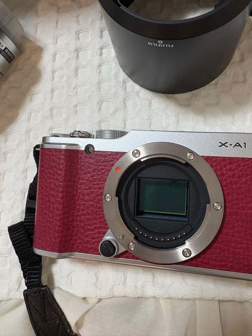 デジタルカメラ FUJIFILM X-A1 +XC16-50&XC50-230 RED