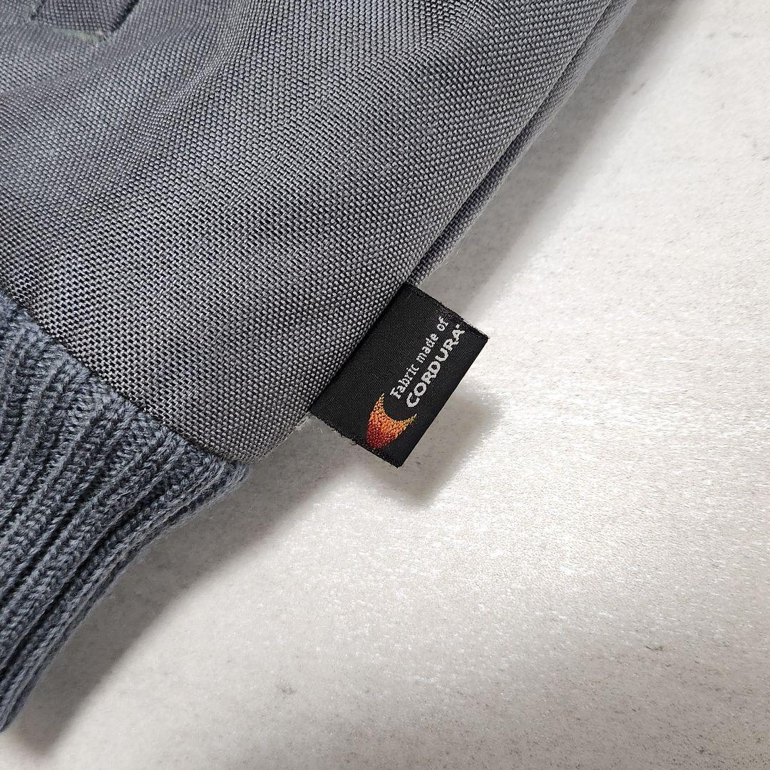 UK Carhartt DuPont社製 肉厚 CORDURAナイロン タンカー