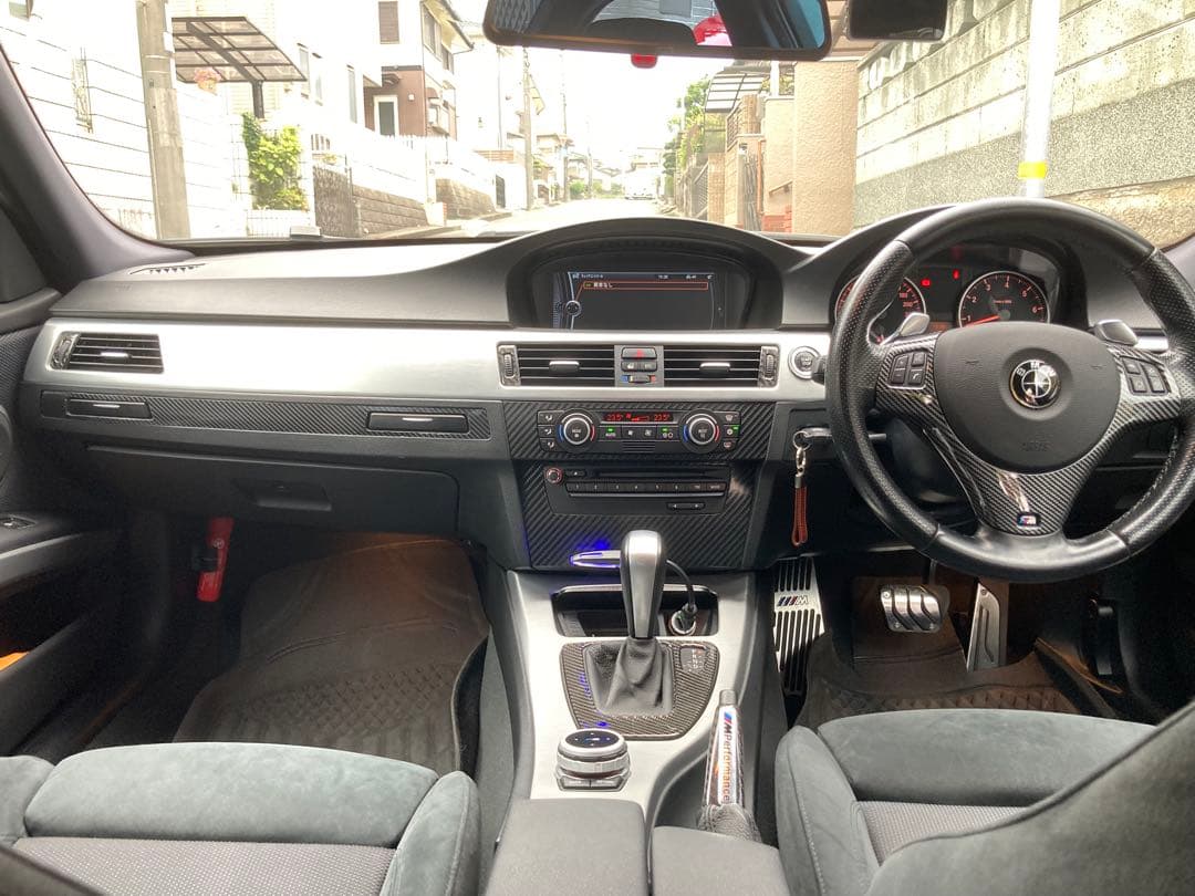 希少！後期型　自然吸気6気筒2500cc E90  325i Mスポーツ白