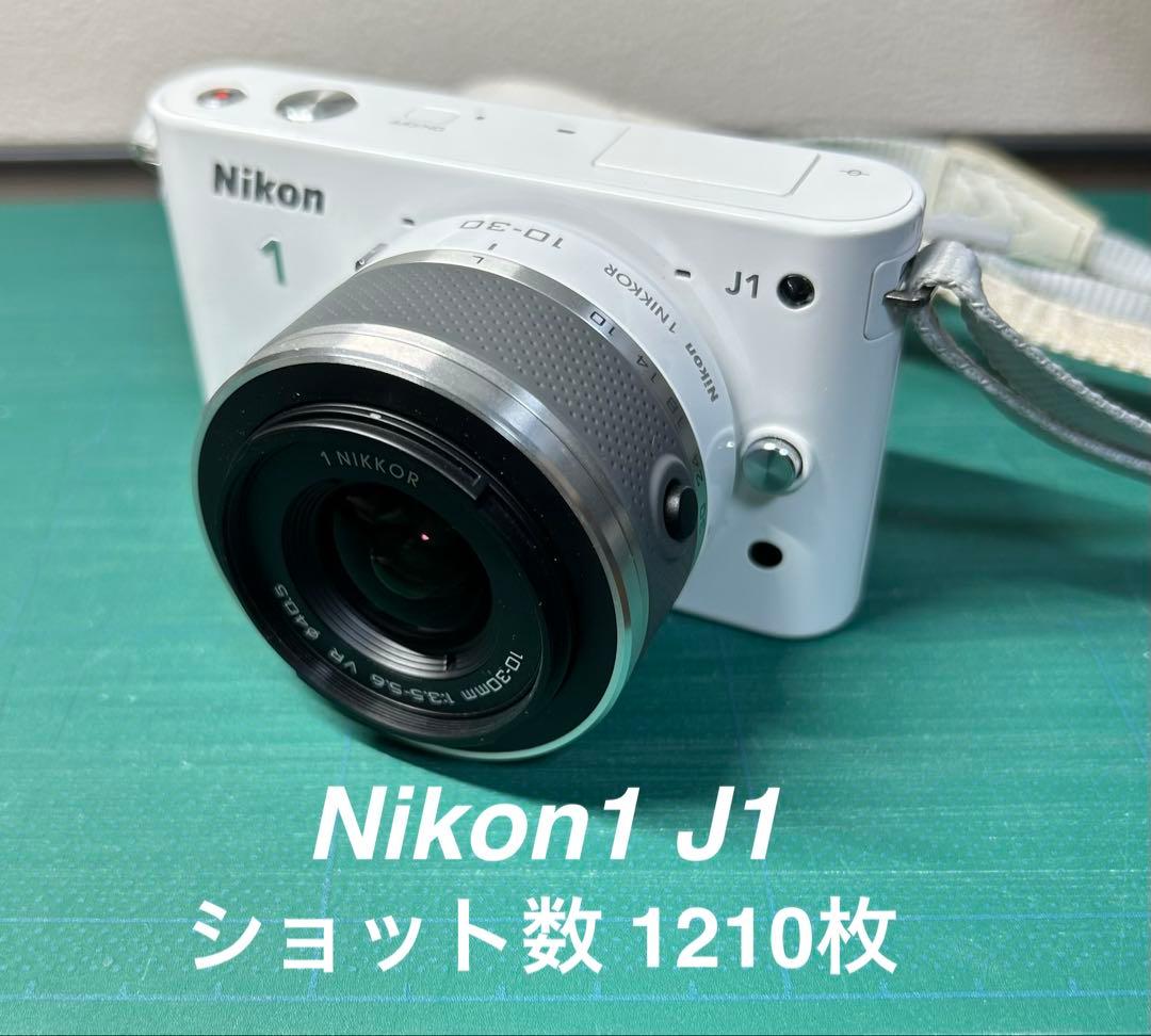 Nikon1 J1 / ミラーレス一眼カメラ / レザーケース付き