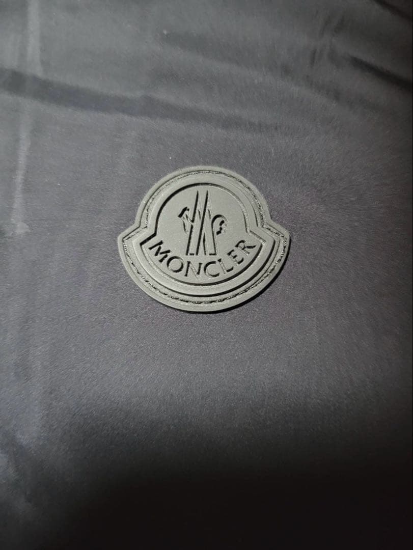 M*R様 モンクレール ダウンベスト