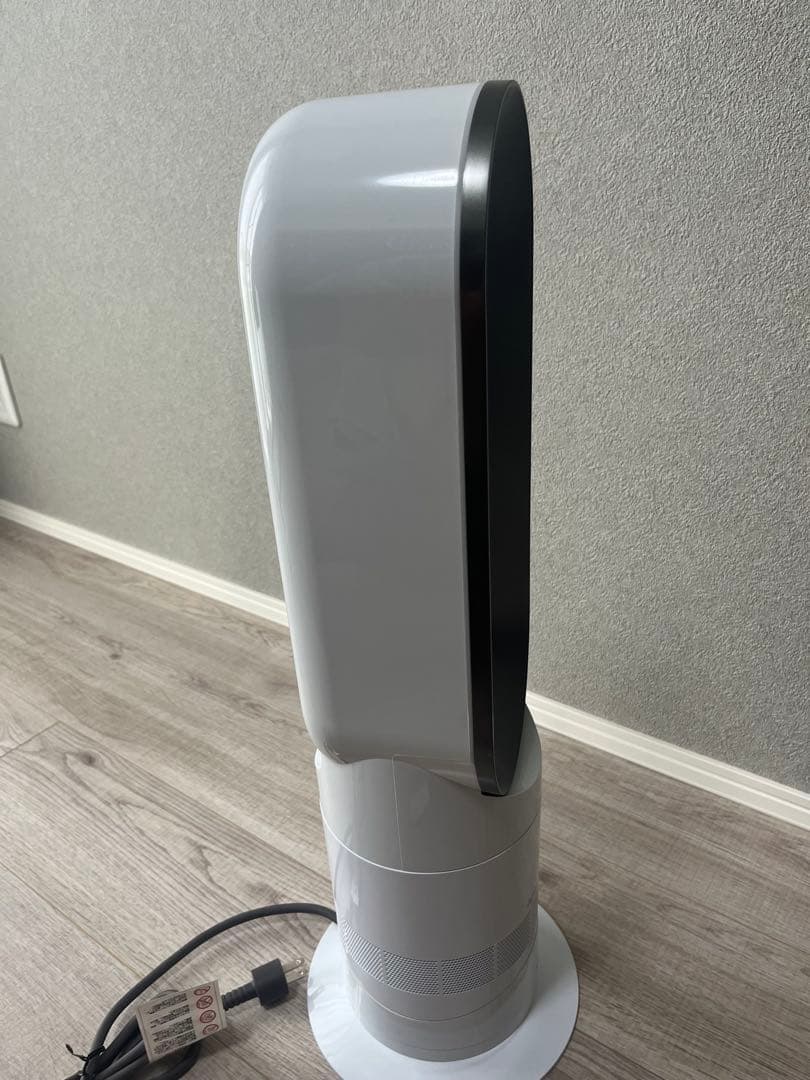 【美品】2024年製　dyson ダイソン　AM09 hot+cool