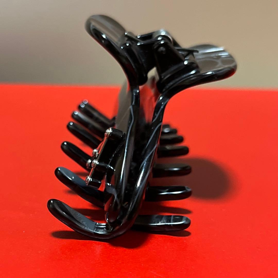 アレクサンドルドゥパリ ヘアクリップ　ブラックマーブル