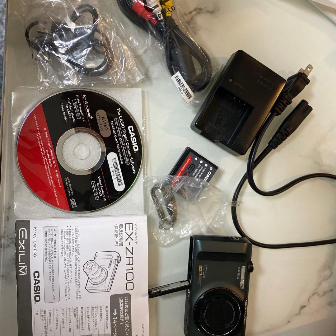 CASIO EXILIM EX-ZR100 ブラック デジカメ　カシオ