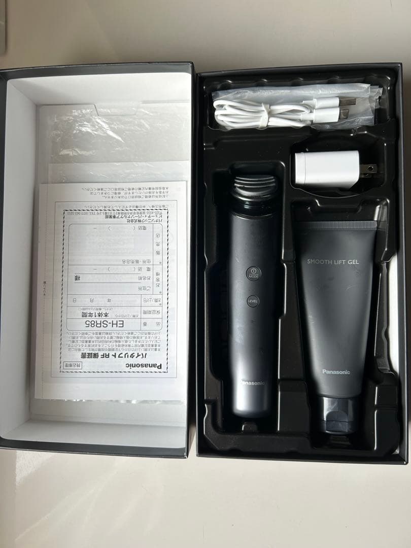 ［箱あり、付属品完備］Panasonic バイタリフト　美顔器