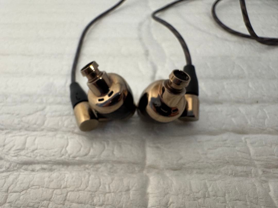 victor HA-FW10000 4.4mmプラグ