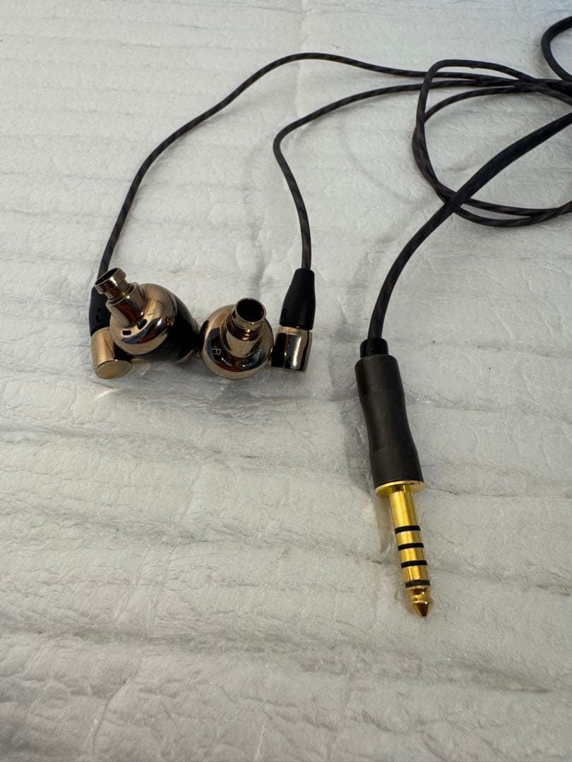 victor HA-FW10000 4.4mmプラグ