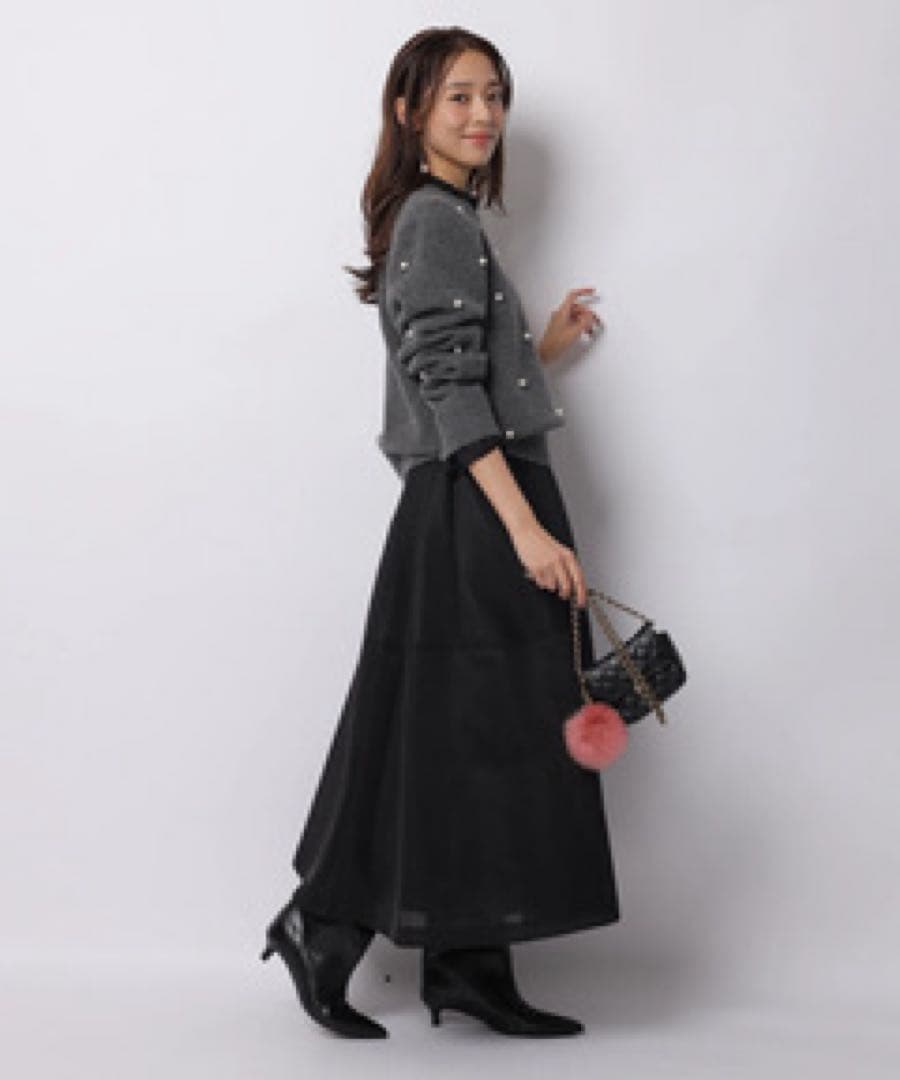 新品タグ付き✨ ジャスグリッティー パール刺繍プルオーバー