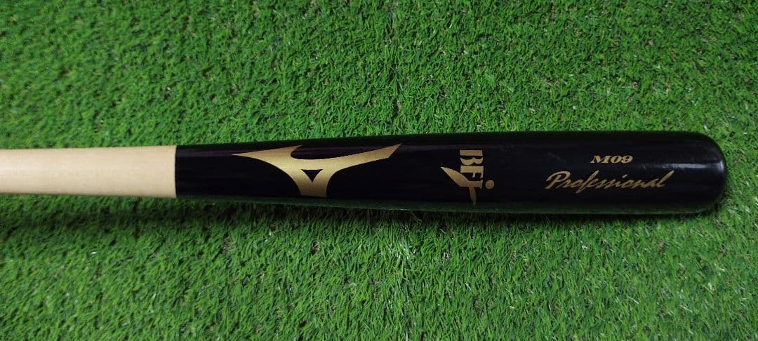 ミズノ　荒木雅博モデル　木製バット