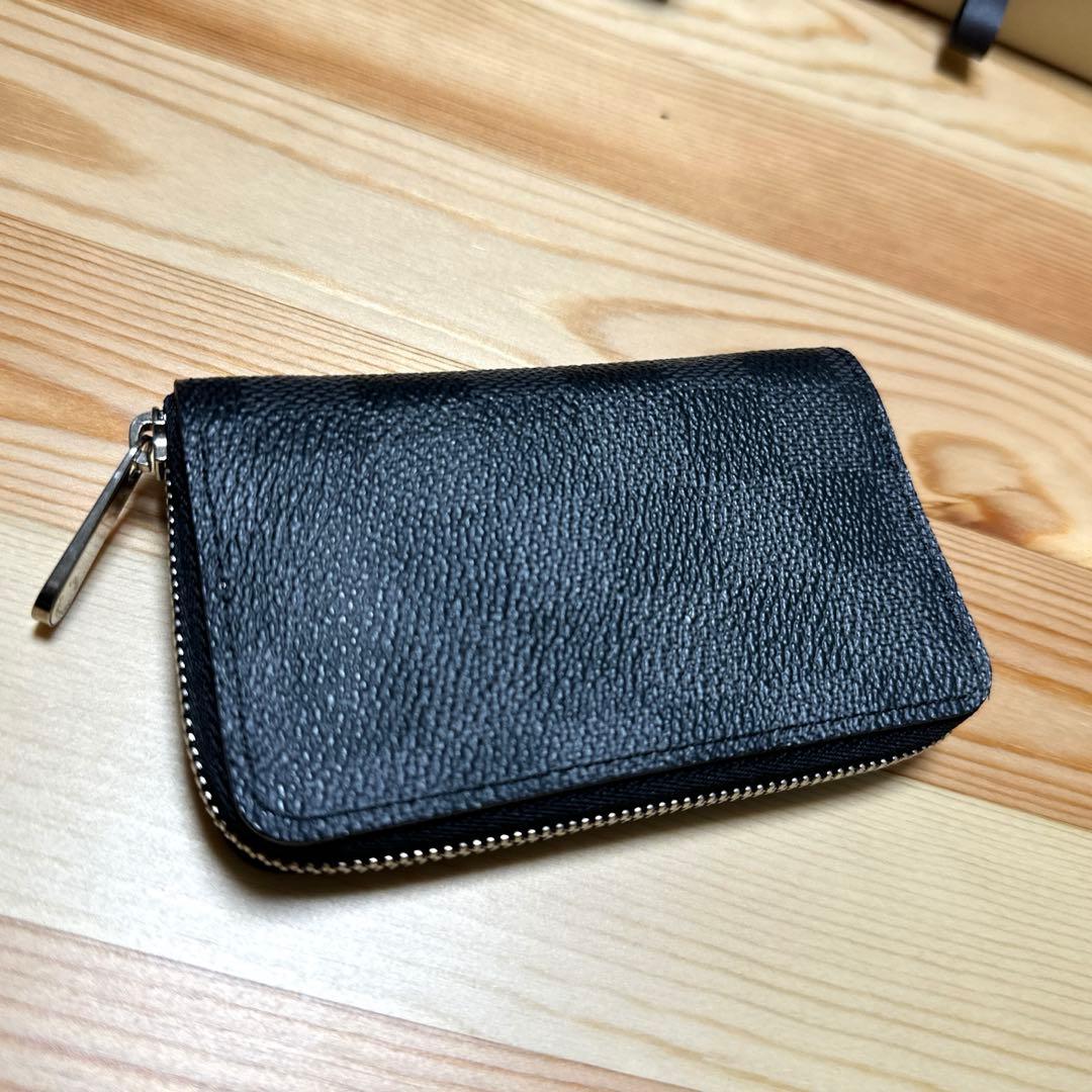 【美品】ヴィトン ダミエグラフィット ジッピーパース N63076