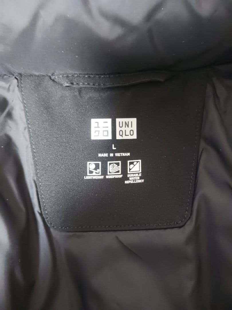 今季モデル UNIQLO ユニクロ シームレスダウンパーカ L ブラック