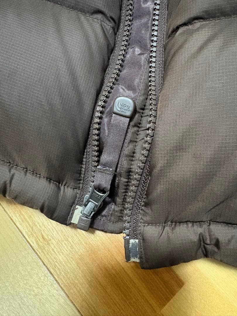 【超希少モデル！】ケンダル・ジェンナー着用 ヌプシ 700 ブラウン 茶色　M