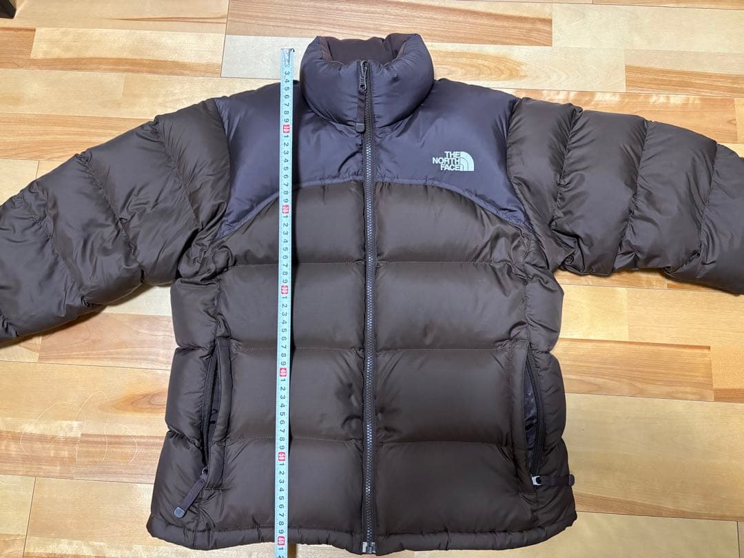 【超希少モデル！】ケンダル・ジェンナー着用 ヌプシ 700 ブラウン 茶色　M