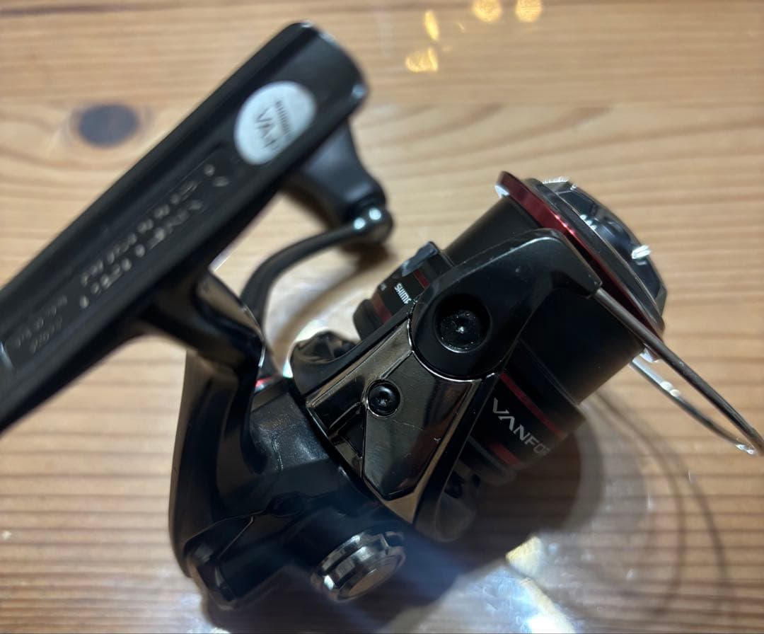 シマノ　20 VANFORD C2000SHG スピニングリール