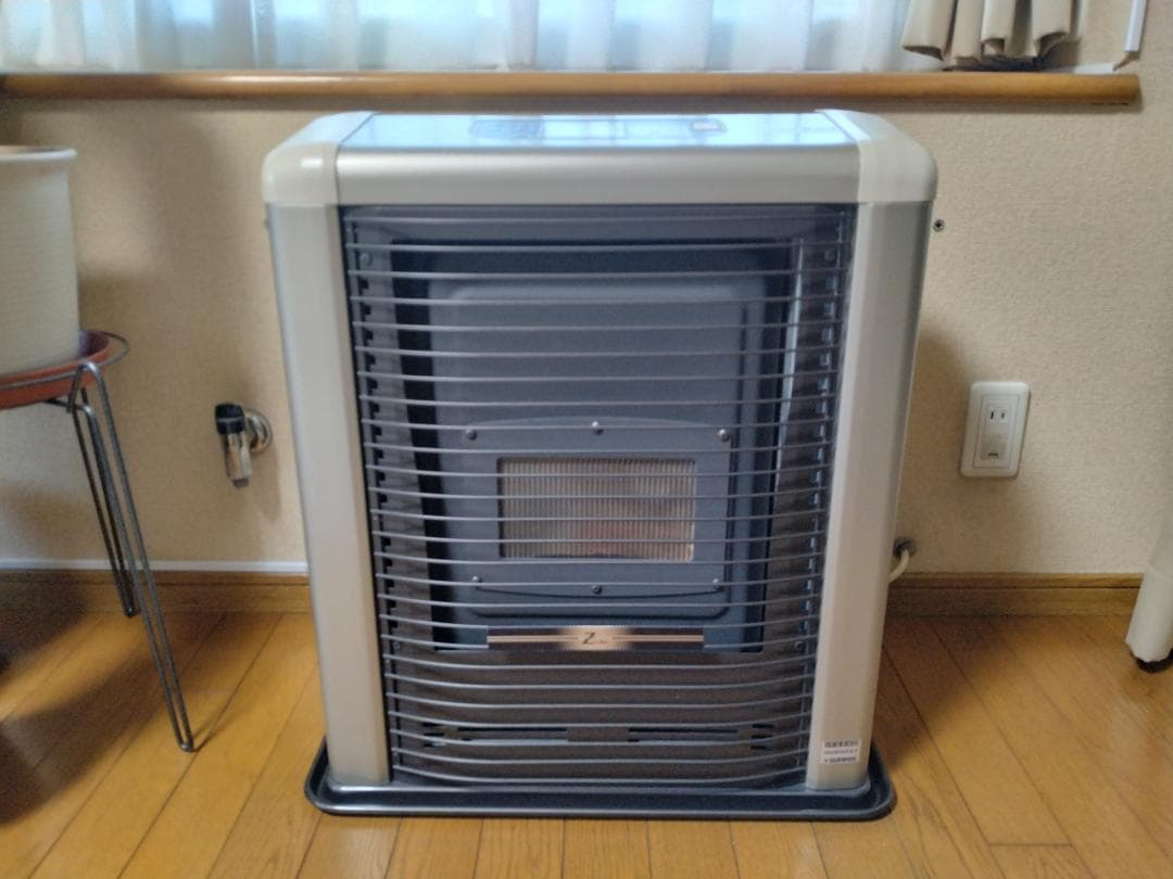 えとっちさん専用　サンポットFF式石油ストーブ 2021年購入10.5万円で購入