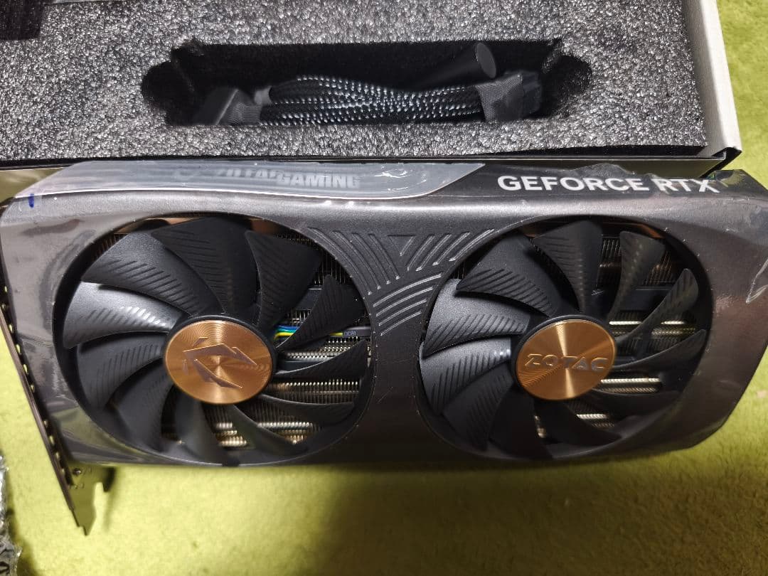 グラフィックボード・グラボ・ビデオカード ZOTAC GAMING GeForce RTX 4070 Super 12GB