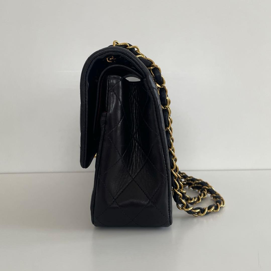CHANEL クラシック ハンドバッグ 25 ラムスキン マトラッセ