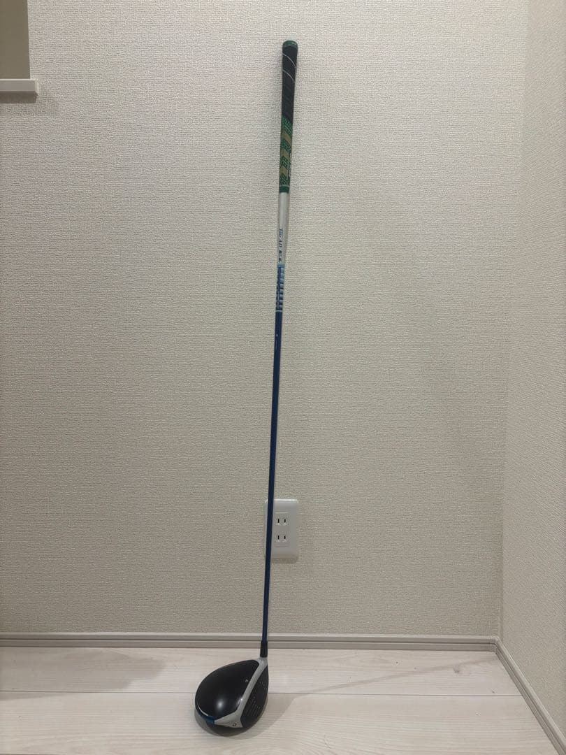 TaylorMade SIM2MAX ドライバー 10.5° カスタムシャフト