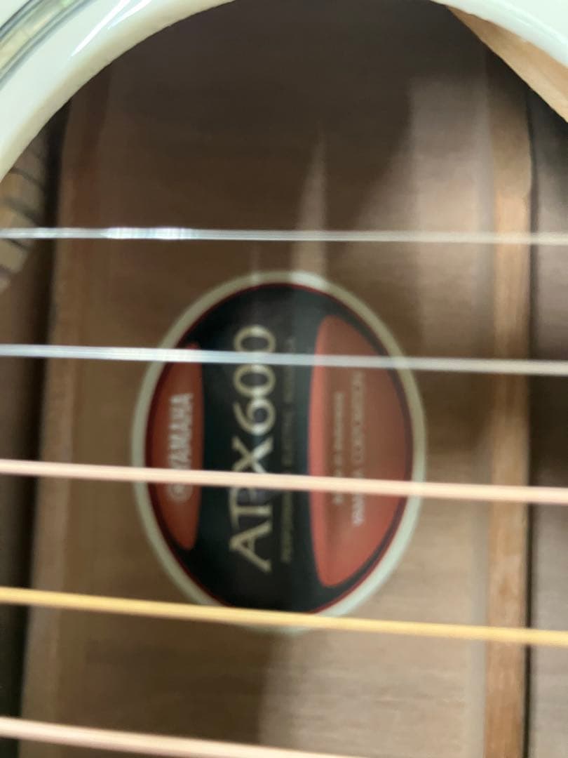 Yamaha APX600 アコースティックギター ホワイト　エレアコ