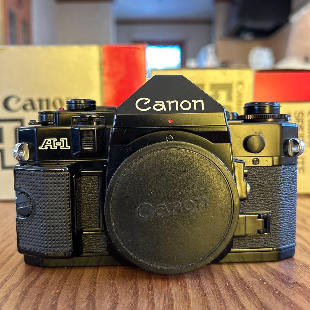 昭和のフィルムカメラ・Canon A-1 フィルム一眼レフカメラ