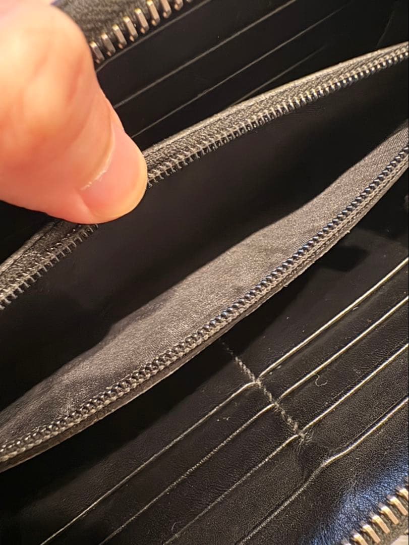 Alexander McQueen アレキサンダー・マックイーン 長財布