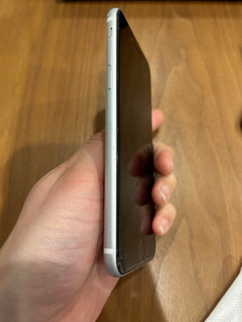 iPhone SE2 第2世代 64GB ホワイト