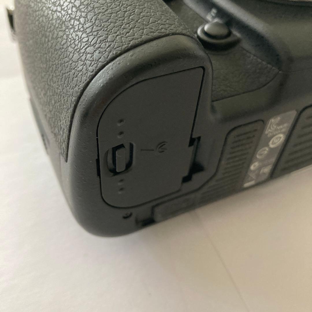 美品　傷無　修理専門店UCS点検済　Nikon D700 総S数1700以内