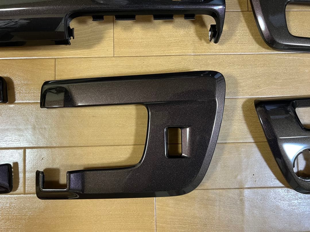 純正インテリアパネル　N-BOX 6BA-JF3